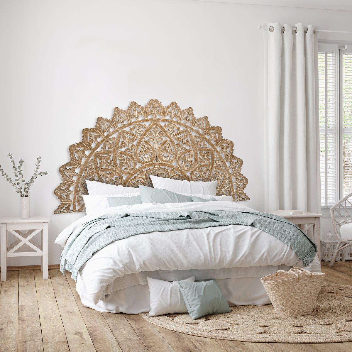 Carved Bed Headboard "Mahkota" - Antique Wash