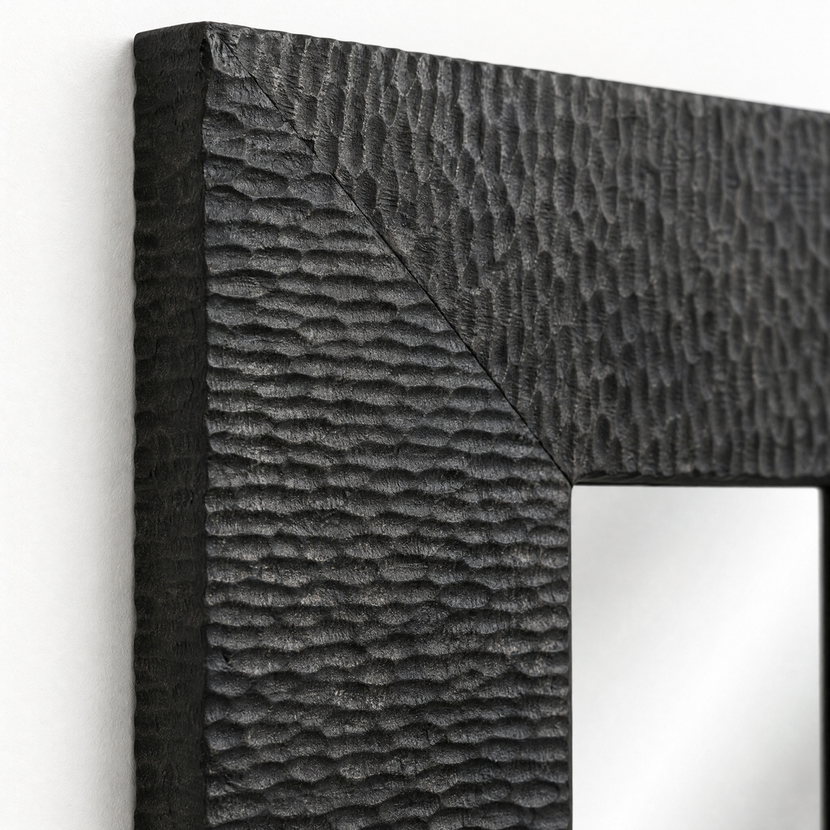 Wooden Sculptured Mirror "Rengkuh" - Black - 70 cm